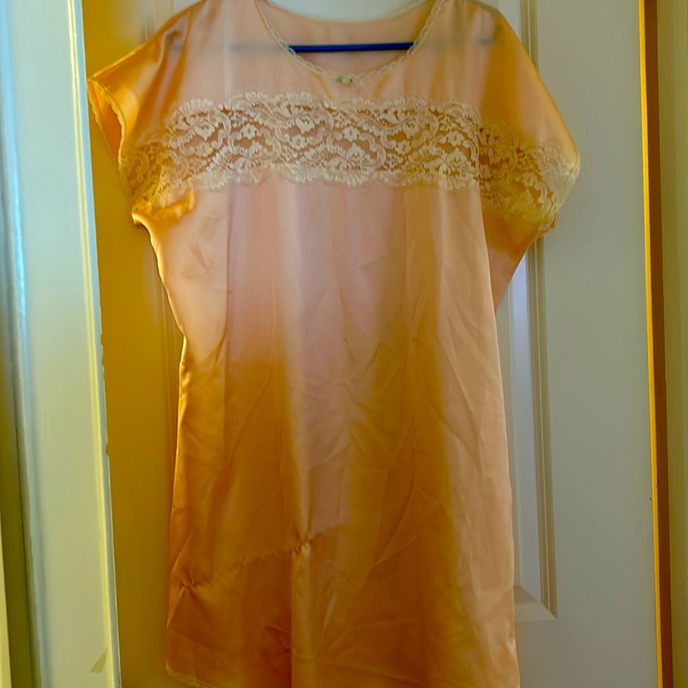 Vintage Pink Satiny Night Gown size Small, Overall Good Condition